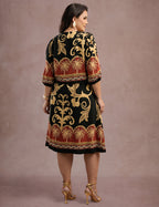 Vestido Midi Barrado Manga 3/4 Preto