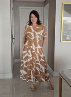 Vestido Midi em Viscolinho com Mangas Fluidas e Bolsos Beje