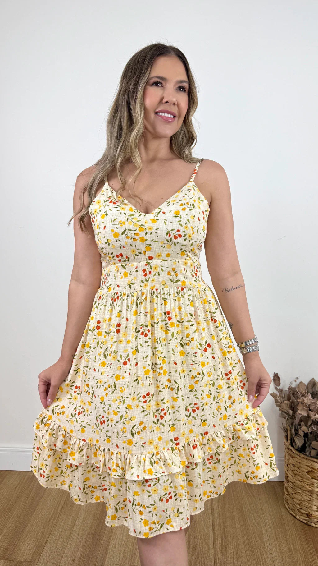 VESTIDO CURTO KAREN (VÁRIAS CORES DISPONÍVEIS)